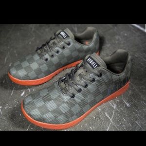 NoBull women’s size 8.5